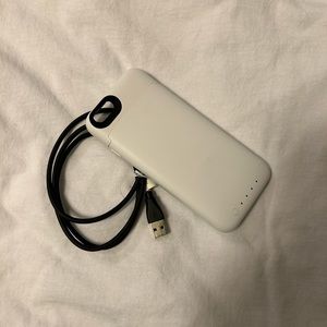 Mophie iPhone 6 White Charging Phone Case with Charger